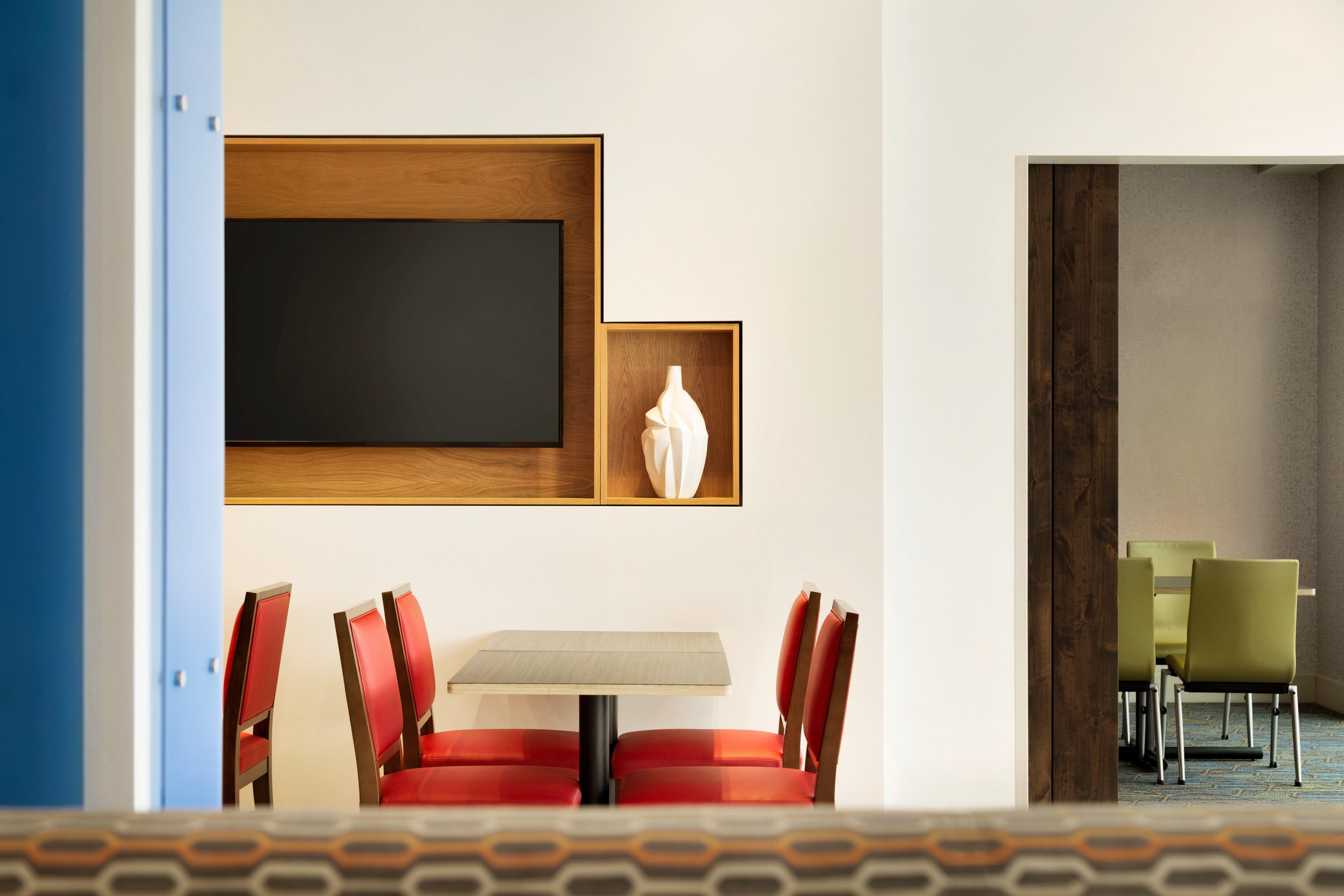 Holiday Inn Express & Suites - Savannah W - Chatham Parkway By Ihg Экстерьер фото
